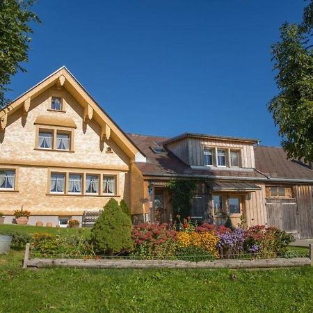 Bauernhof Fendrig - Neue Wohnung Haslen المظهر الخارجي الصورة